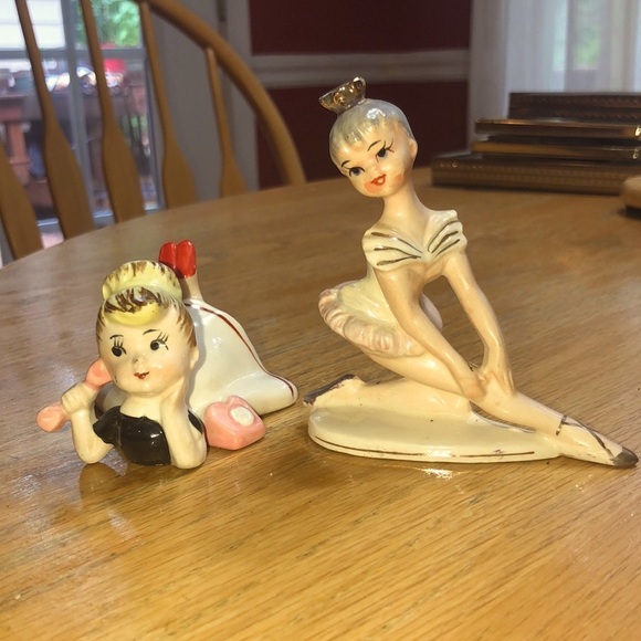 Vintage Birthday cake toppers from 1970’s Porcelain - Picture 3 of 13